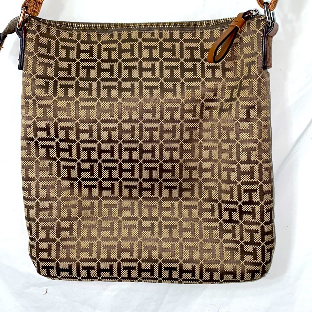 TOMMY HILFIGER  SATCHEL BAG - Picture 4 of 7